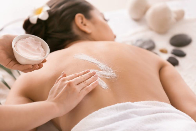 facials spa relaxation waxing threading